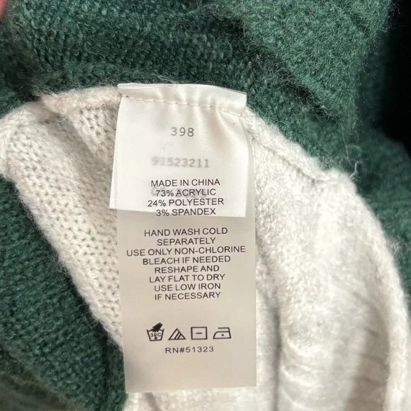 VINCE CAMUTO Forest Green V-Neck Sweater, side vents, boxy boyfriend EUC - Picture 9 of 13